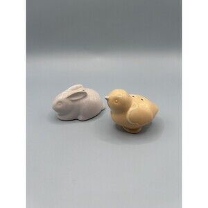 Salt And Pepper Shakers Hallmark Vintage Bunny And Chick Ceramic